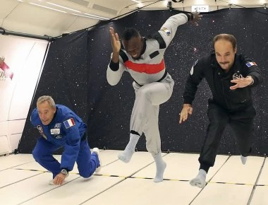 Ο Μπολτ τρέχει σε συνθήκες μηδενικής βαρύτητας (βίντεο)